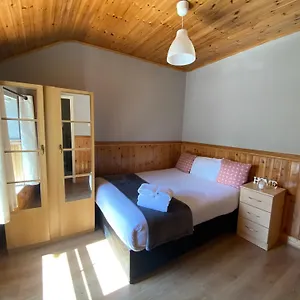 Cosy Centre Guest Shared Galway