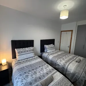 https://newly-furnished-modern-apartment.dublin-hotelsweb.com