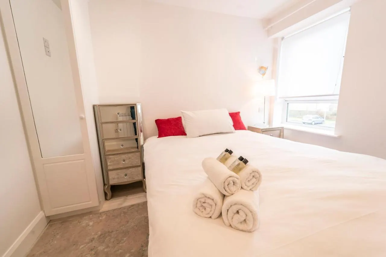 Luxurious Seaside Apartment 戈尔韦 爱尔兰